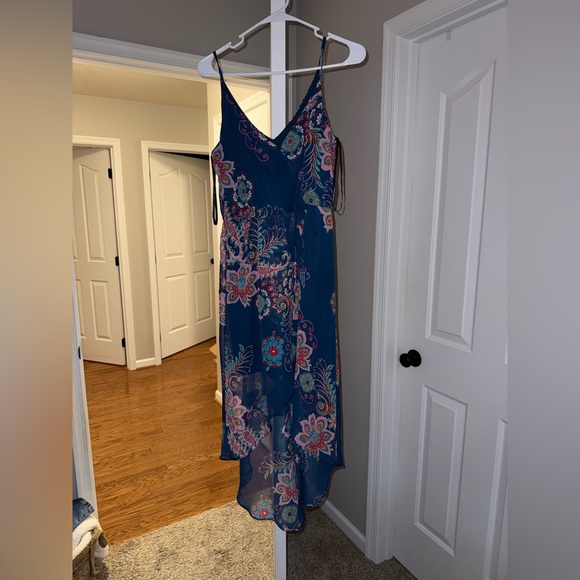 None Dresses & Skirts - Floral Blue Sleeveless Dress